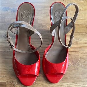 Tory Burch Red and Tan Heeled wedges